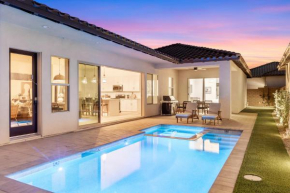 Luxury and comfort throughout Pool Spa Putting Green